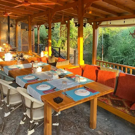 Three Palms Apartament *